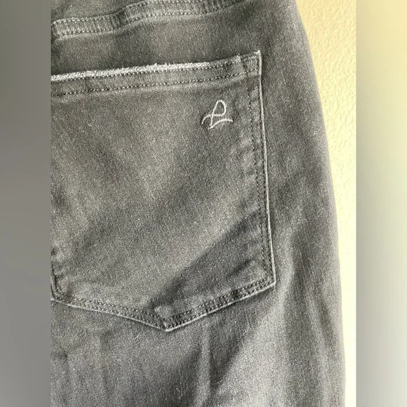 DL1961 Women Black Denim Jeans Size 31 - Picture 6 of 13